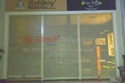 Rolling-Door-Full-Roti-Boy-JCM-2