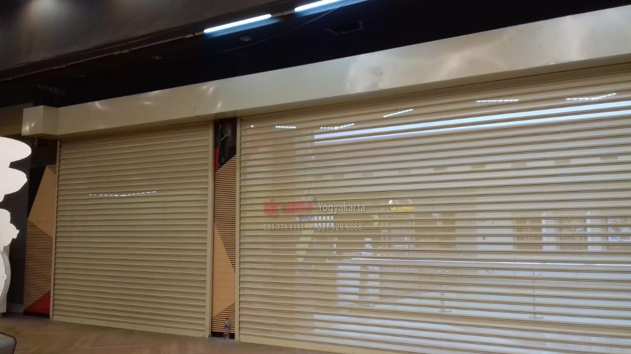 Pemasangan Pintu  Rolling Door Industri  di Time Zone 