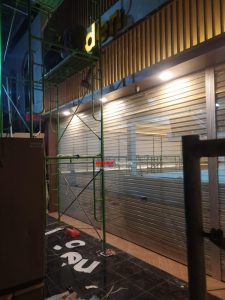 Proyek Rolling Door One Sheet Full Perforated di Golden Lamian Solo Paragon