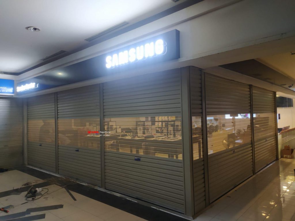 Proyek Rolling Door One Sheet Cm Perforated Di Samsung Jogjatronik Jl Brigjen Katamso