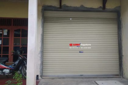 Rolling Door One Sheet 30cm Perforated Berkualitas di Jl Pulunggeni Surakarta Jawa Tengah