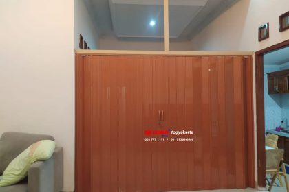 Pemasangan Folding Door PVC di Cepor Sendangtirto Berbah Sleman