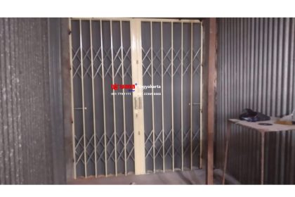 Pemasangan Pintu Folding Gate Standart 0,5mm di Jl Gondomanan Yogyakarta