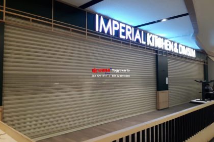 Pemasangan Rolling Door Electric 50cm Perforated 1,2mm di Imperial Kitchen Pakuwon Mall Yogyakarta