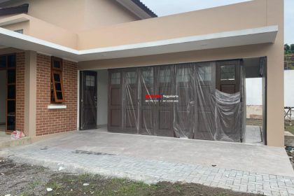 Pemasangan Pintu Sliding Premium 2mm di Jl Perumnas Seturan, Sleman, Yogyakarta.