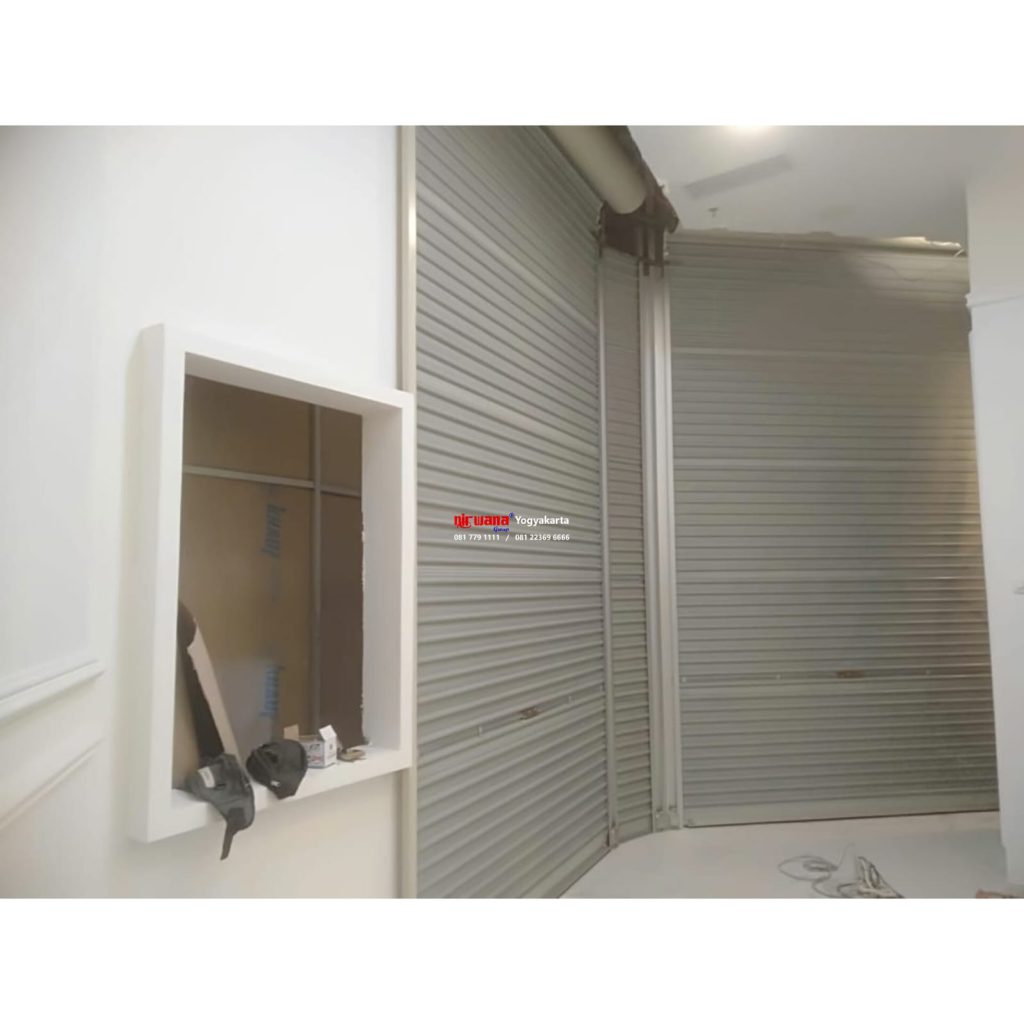 Pemasangan Rolling Door One Sheet Full Perforated Di Zap The Park Mall Solo Nirwana Group