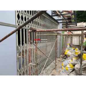 Instalasi Pintu Harmonika Rasional A Tanpa Plat Daun di Jl Tunjungan Surabaya Jawa Timur