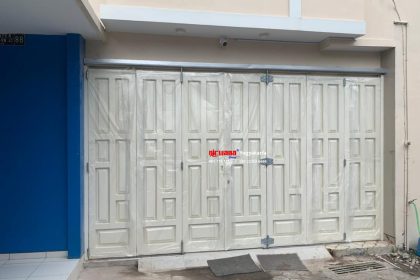 Pemasangan Pintu Lipat Premium Ekonomis 1,2mm di Blotan Wedomartani, Ngemplak, Sleman, Yogyakarta