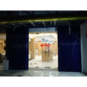 Pemasangan Folding Gate Standart 0,8mm di Bank Mandiri Pengenjuru Tengah Purworejo