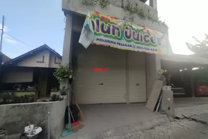 Pemasangan Rolling Door One Sheet Polos di Purbayan Kotagede, Yogyakarta