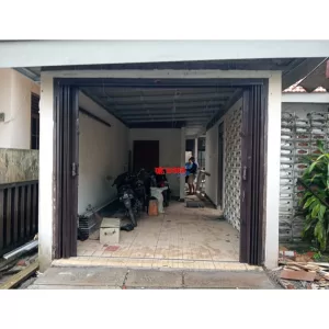 Pemasangan Pintu Folding Gate Standart 0,8mm di Kalongan Maguwoharjo, Sleman, Yogyakarta.