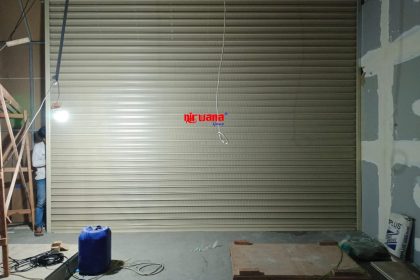 Pemasangan Rolling Door Electric Full Perforated 1,2mm di Unicase Pakuwon Mall Yogyakarta.