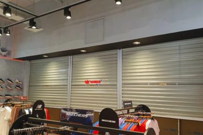 Pemasangan Rolling Door One Sheet 70cm Perforated di Sport Station Suncity Mall Sidoarjo, Jawa Timur.