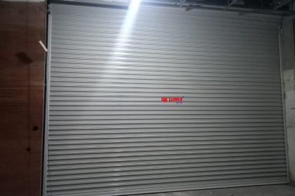 Pemasangan Rolling Door Electric Full Perforated 0,8mm di Safiro Jewelry Pakuwon Mall Surabaya