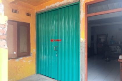 Pemasangan Folding Gate Premium 0,4mm di Caturtunggal Depok, Sleman, Yogyakarata.