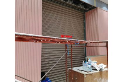 Pemasangan Rolling Door Electric Full Perforated 1,2mm di UBS Gold Pakuwon City Mall Surabaya