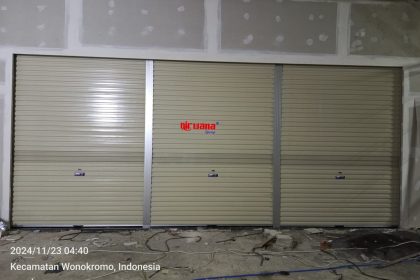 Rolling Door Jenis One Sheet ini merupakan product Unggulan dari Nirwana Group, Product ini paling banyak di minati oleh kalangan masyarakat.