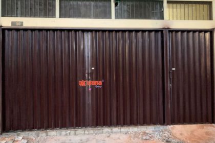 Pemasangan Folding Gate Standart 0,8mm di Notoprajan Yogyakarta.