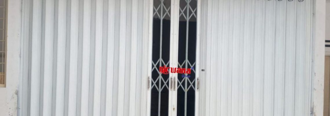 pintu harmonika