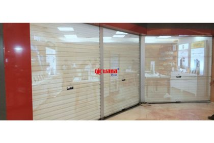Pemasangan Rolling Door One Sheet Full Perforated di Erafone and More SKA Mall Pekanbaru