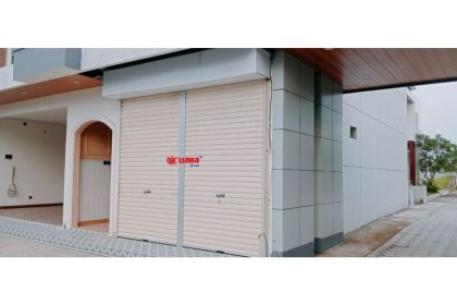 Pemasangan Rolling Door One Sheet Polos di Pandowoharjo Sleman.