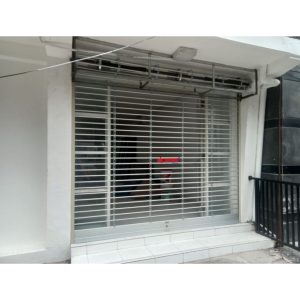 Pemasangan Rolling Grille Aluminium di Jl Falatehan I, Melawai, Jakarta Selatan