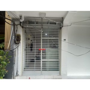 Pemasangan Rolling Grille Aluminium di Jl Falatehan I, Melawai, Jakarta Selatan