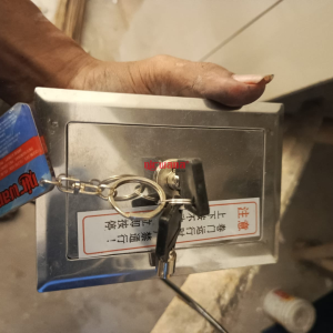 Pemasangan Rolling Door Elektrik di Sanur Bali