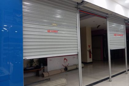 Pemasangan Rolling Door One Sheet Full Perforated di Electronic City Armada Town Square.