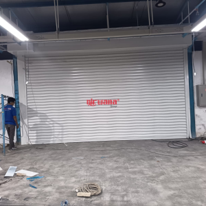 Pemasangan Rolling Door Electric Polos 0,8mm PT Indowin Engineering Indonesia Lamongan