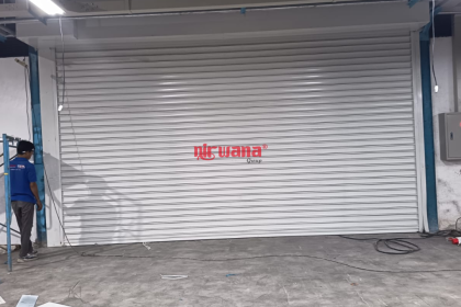 Pemasangan Rolling Door Electric Polos 0,8mm PT Indowin Engineering Indonesia Lamongan