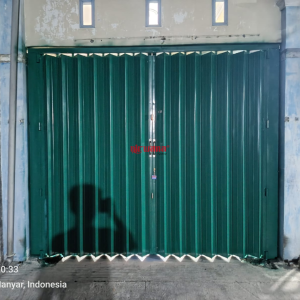Pemasangan Pintu Harmonika Rasional D di Pentol Gomes Gresik