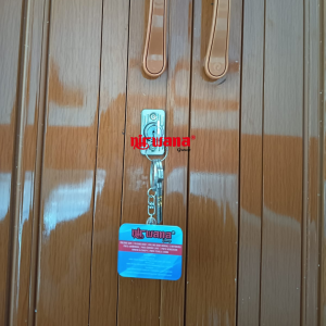 Pemasangan Folding Door PVC di Tenggilis Surabaya 