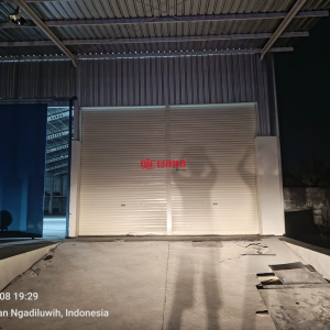Pemasangan Rolling Door One Sheet Polos di Gudang Roda Pratama Asia Kediri 