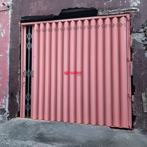 Pemasangan Pintu Harmonika Rasional A di Tambaksari Surabaya