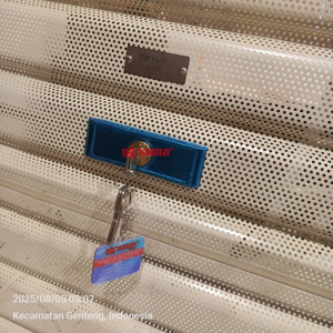 Pemasangan Rolling Door One Full Perforated Tenant WTC Mall Surabaya 
