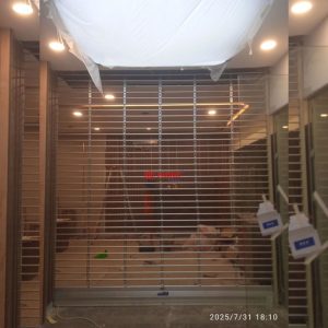 Pemasangan Rolling Grille Aluminium di BNI Tropodo Sidoarjo