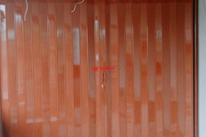 Pemasangan Folding Door PVC nih di Pandeyan Umbulharjo, Yogyakarta