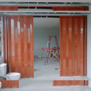 Pemasangan Folding Door PVC nih di Pandeyan Umbulharjo, Yogyakarta