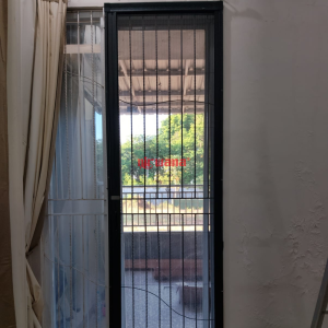 Pemasangan Folding Mesh Door di Sidoarjo oleh Nirwana Group Surabaya