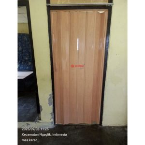 Pemasangan Folding Door PVC di Minomartani, Ngaglik, Sleman